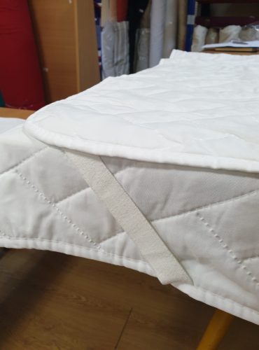 protectie-saltea-matlasata-cu-elastic.-scaled