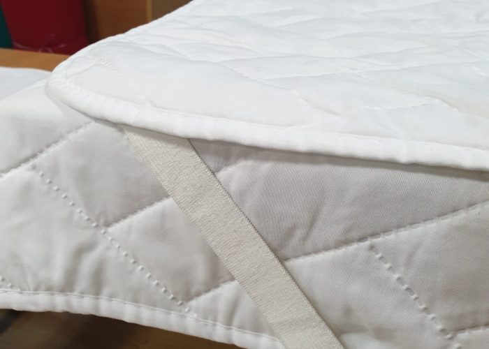 protectie-saltea-matlasata-cu-elastic.-scaled