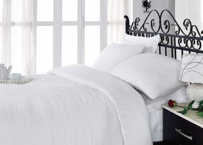 For You Beyaz - Brode Saten Nevresim Takimi